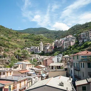 casa-di-mezzo-manarola.hotelitalianriviera.com/